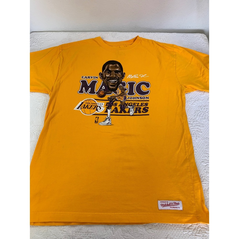 Mitchell & Ness Magic Johnson Los Angeles Lakers Caricature T-Shirt Gold XL